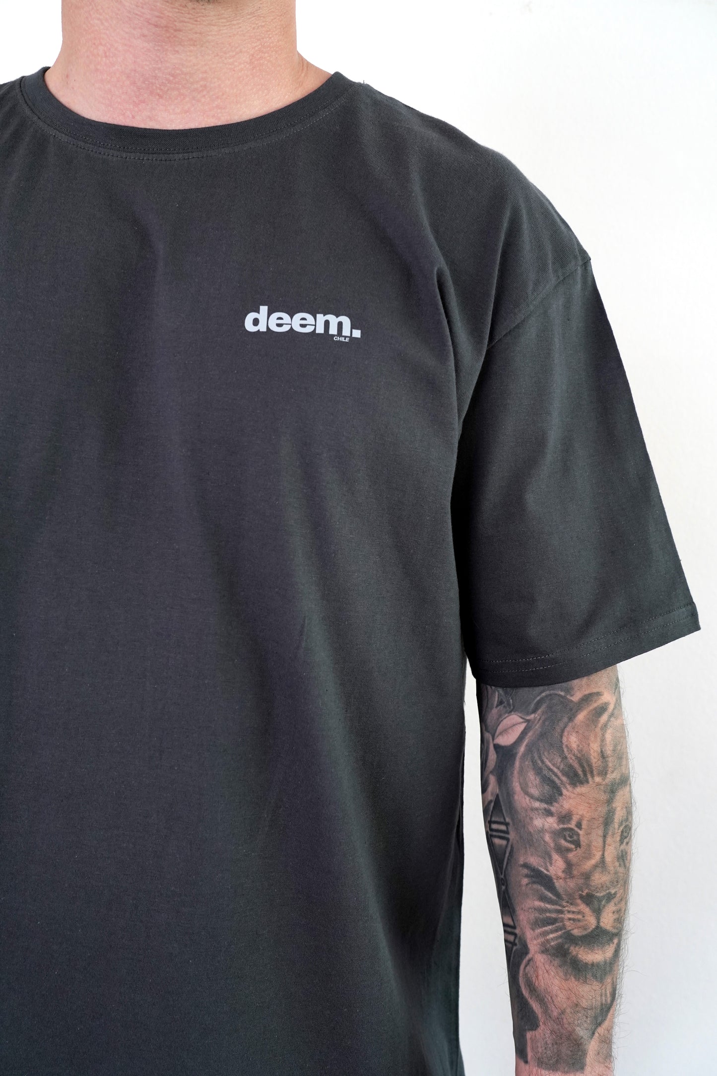 Polera classic deem.