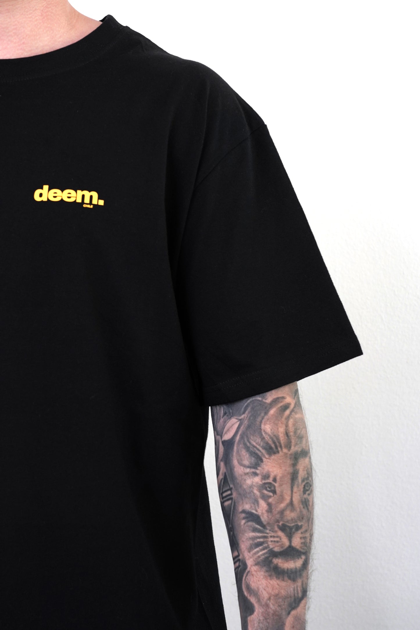 Polera classic deem.